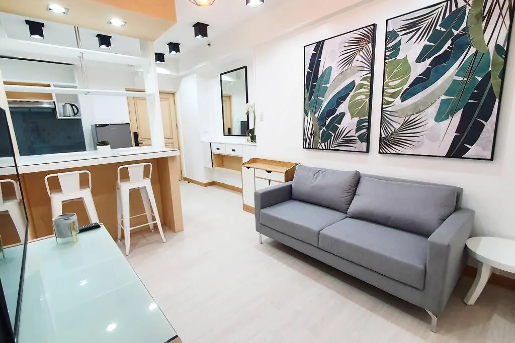 Apartment Travelers Inn - Cozy Capsule Bunks, Makati Manila Philippines